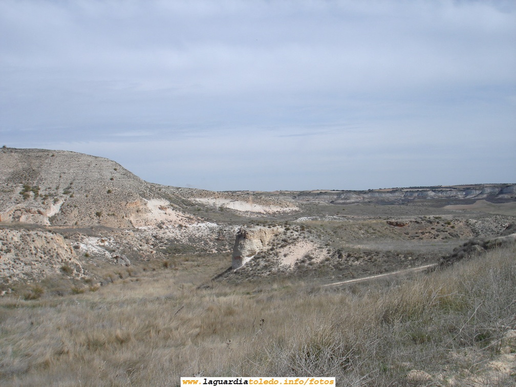 6 de Abril de 2008. Foto de los cerros aledaños a la Cuesta de Barrancondo