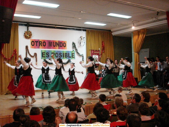 30 de Diciembre de 2006. Festival de Manos Unidas. Coros y Danzas junior