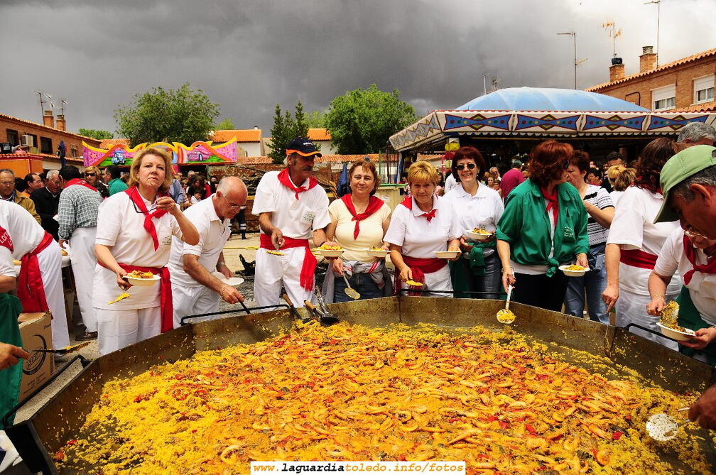 31 de Mayo de 2008. Paella popular organizada por la Peña Taurina "Los Timbales"