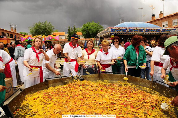31 de Mayo de 2008. Paella popular organizada por la Peña Taurina "Los Timbales"