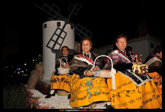 Carroza de Reina y damas manchegas 2010