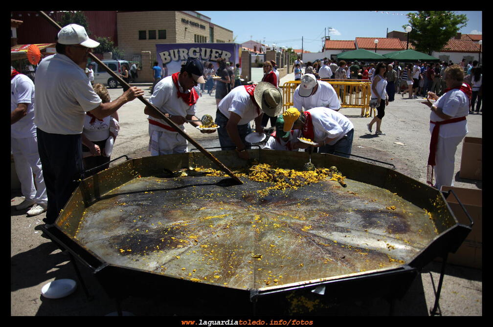 Paella popular Castilla la Mancha - No quedó ni´'zarapeta'