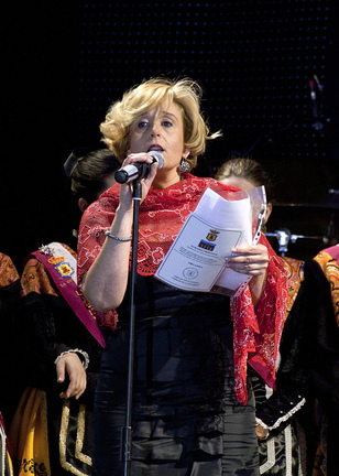 XXX fiesta de Castilla la Mancha. ( La presentadora)