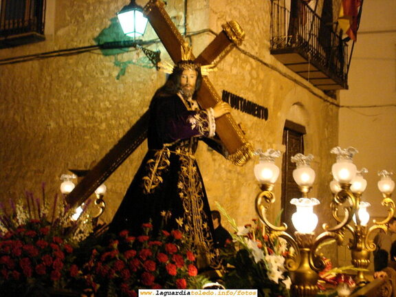 5 de Abril de 2007. Jueves Santo. El Cristo Nazareno (Nuestro Padre Jesús) a su paso por la Glorieta