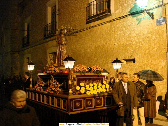 5 de Abril de 2007. Jueves Santo. El Cristo de Medinaceli a su paso por la Glorieta
