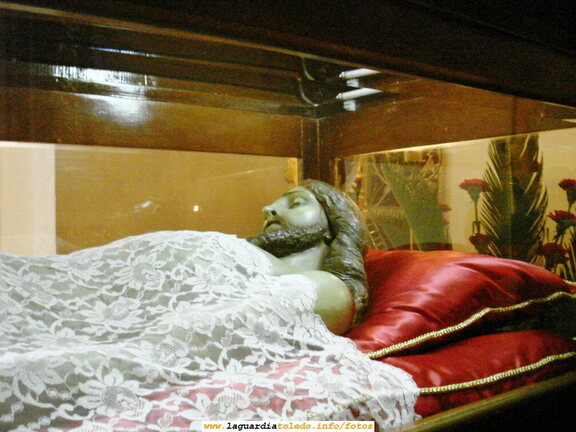6 de Abril de 2007. Viernes Santo. El Cristo Yacente ("La urna")