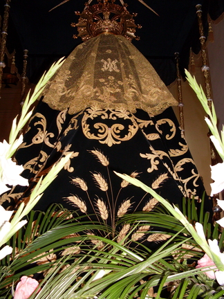 Manto de Ntra. Sra. De la Soledad, Viernes Santo de 2009