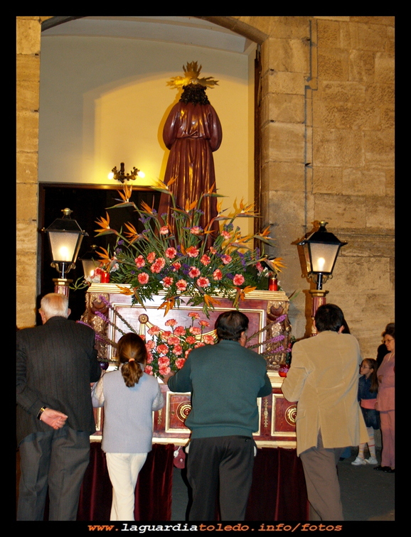 2006 Entrada a la iglesia