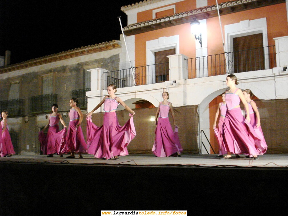 16 de Septiembre de 2006. Actuación de la Escuela de Baile de la Asociación Cultural dirigida por Esperanza Alvarez