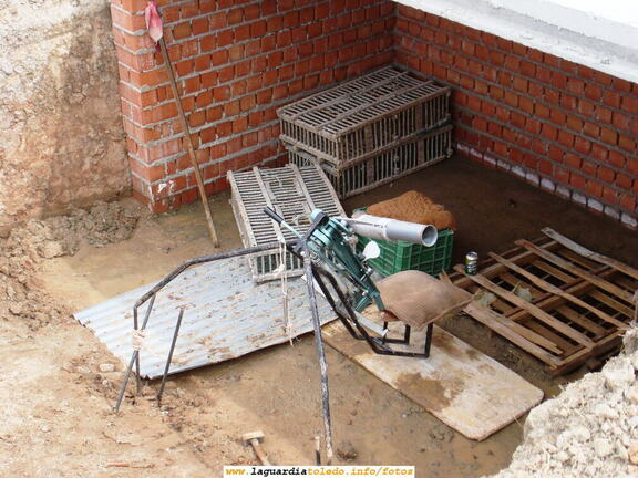 23 de Septiembre de 2006. Concurso de tiro de codorniz. Máquina de tirar codornices