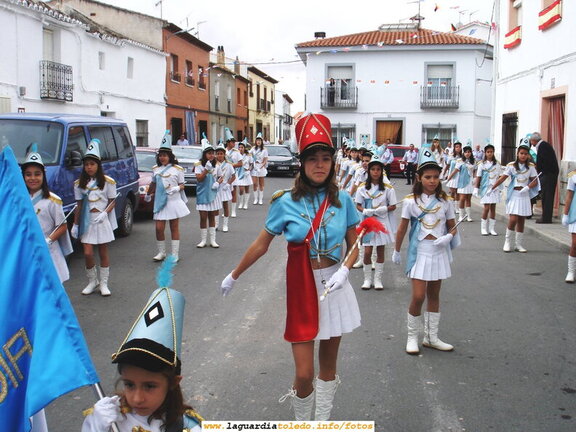 24 de Septiembre de 2006. Banda de Majorettes desfilando por la Plazuela las Cabezas