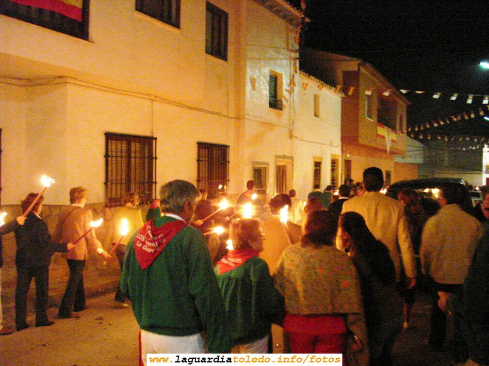 24 de Septiembre de 2006. Yendo a la pólvora con las típicas antorchas (o "hachones" como decimos aquí)