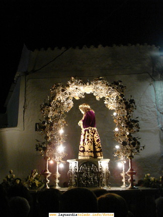 25 de Septiembre de 2006. Procesión nocturna. El Santo Niño por la Plaza de Jesús