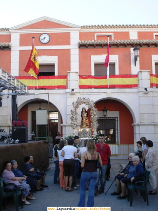 26 de Septiembre de 2006. Ofertorio con el Santo Niño en la Plaza