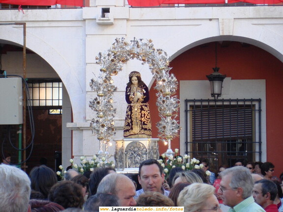 26 de Septiembre de 2006. Ofertorio con el Santo Niño en la Plaza