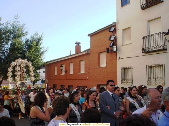 26 de Septiembre de 2006. Saliendo de la Iglesia para iniciar el Ofertorio en la Plaza