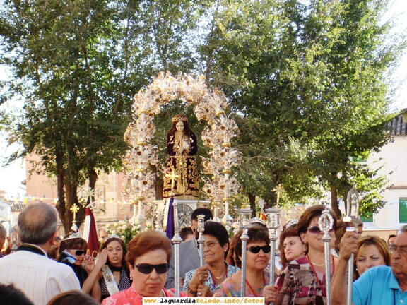 26 de Septiembre de 2006. Saliendo de la Iglesia para iniciar el Ofertorio en la Plaza