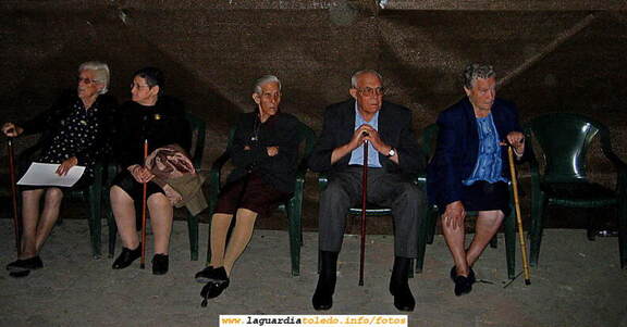 26 de Septiembre de 2006, devotos del Santo Niño en el Ofertorio de la plaza.