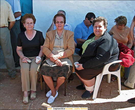 27 de Septiembre 2006, Procesión del Santo Niño hacia su Ermita. Esperando para besar al Niño.