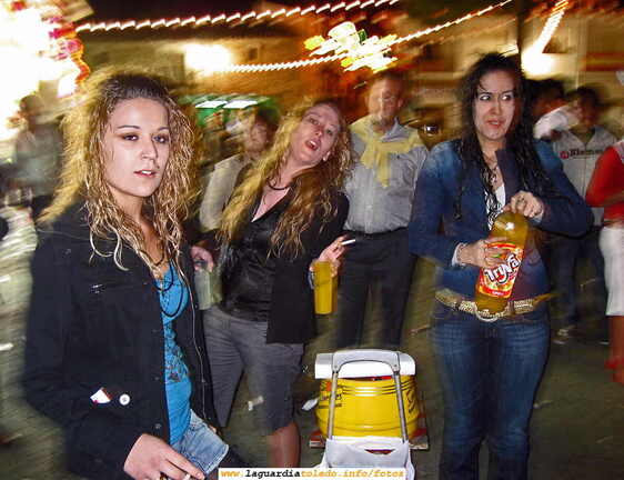 25 de Septiembre 2006, gran verbena popular, pandilla de amigas compitiendo en la categoría de mini TroleyTunning (mTT).