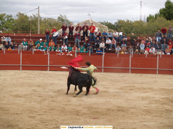 24 de Septiembre de 2006. Toros en la plaza ambulante