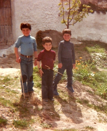 Hermanos Alejandro, Roberto y Mario Fernandez Mascaraque
