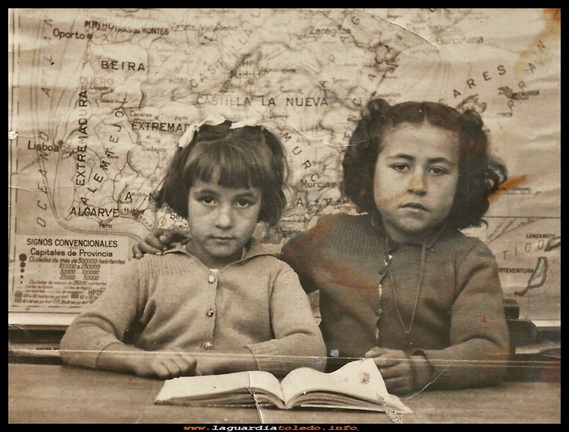 Hermanas en la escuela