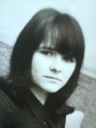 Pepa Linares con 17 años