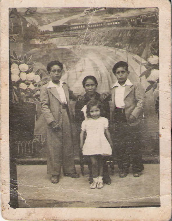 tomasa "la tranquila" con sus hijos