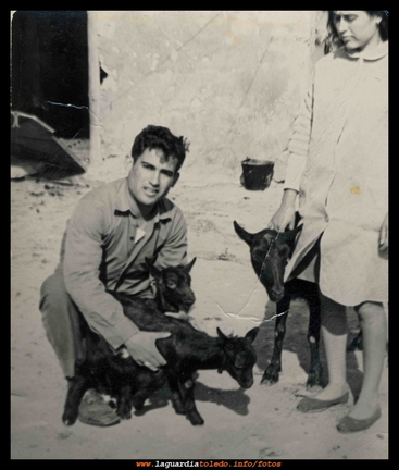 Angelita y Santiago y los chivos de Anastasio, el Chuti