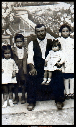 De izquierda a derecha. Eduarda, Florentino, Víctor, Angelita, Victoria.