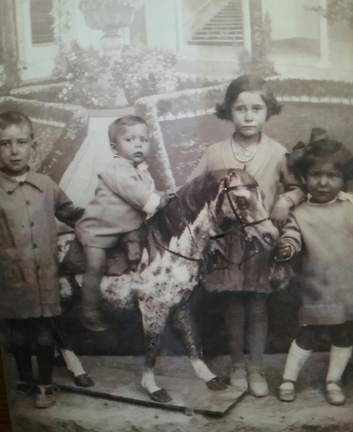 1932