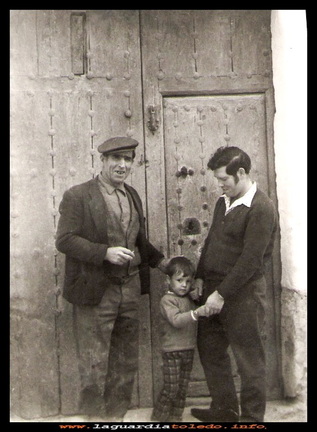 TRES GENERACIONES