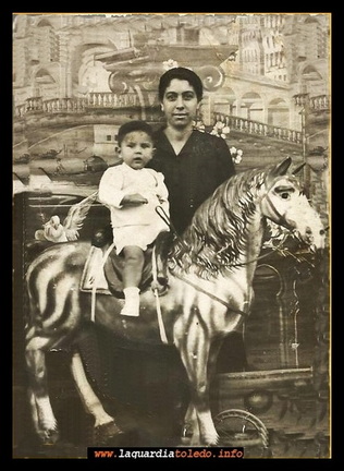 JOSÉ ANTONIO Y SU MADRE