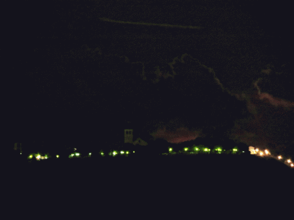 Salida de la luna azul vista desde la Vega a 4 Kms del pueblo.1-8-2015