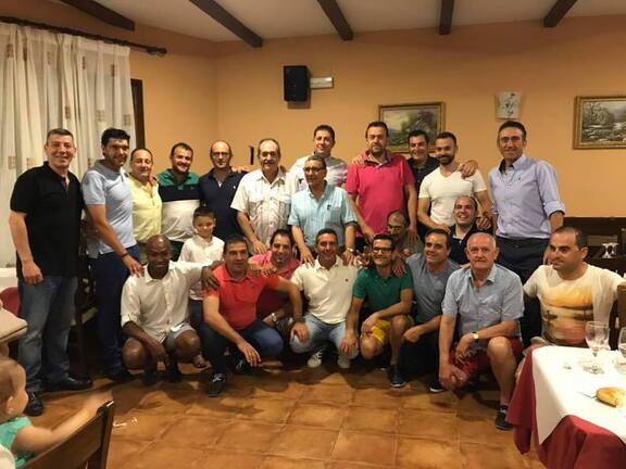 Reunión de viejas glorias del fútbol guardiolo