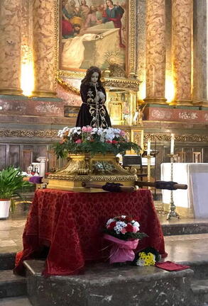 El Santo Niño en la iglesia