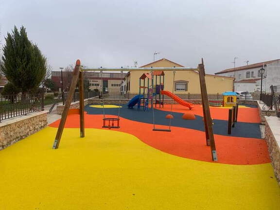 Restauración del parque infantil