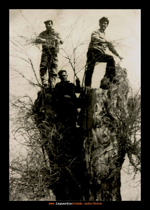 1970 - José, Alfonso y Juan de broma en El Alamillo