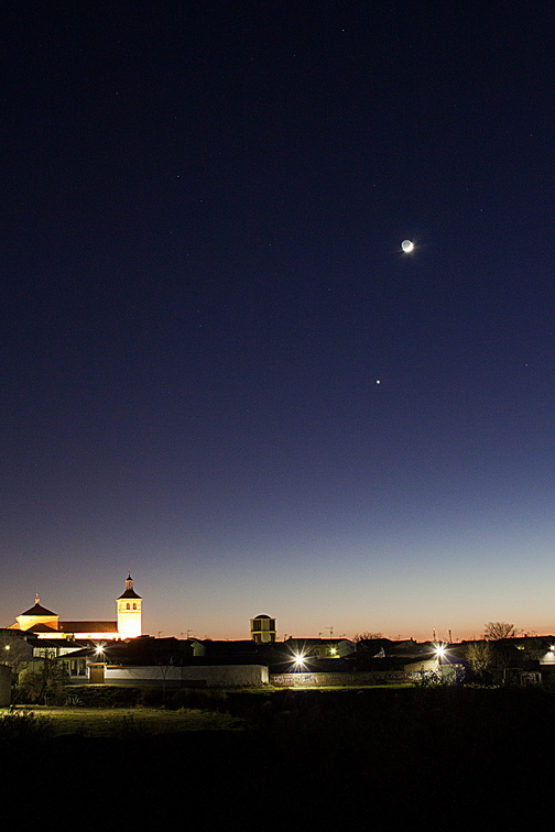 CONJUNCIÓN DE LA LUNA Y VENUS. (27-12-2011)