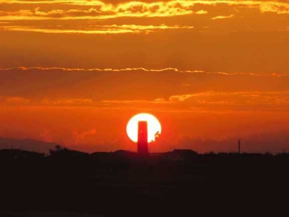 Puesta de sol por el depósito de las Casitas Nuevas . 1-11-2016