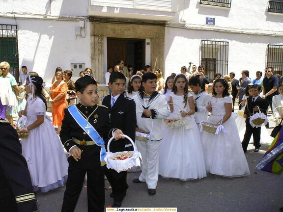 Corpus Christi 2006. Procesión con los niños que han hecho la comunión este año
