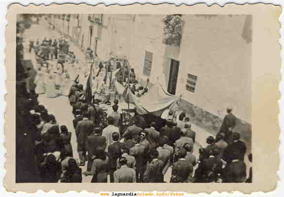 Procesión del Corpus años 60 en la calle Mayor