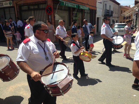 Banda de tambores y cornetas