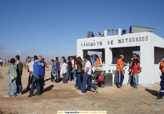 22 de Septiembre de 2007. Exhibición de Motocross. Ambiente previo a la carrera