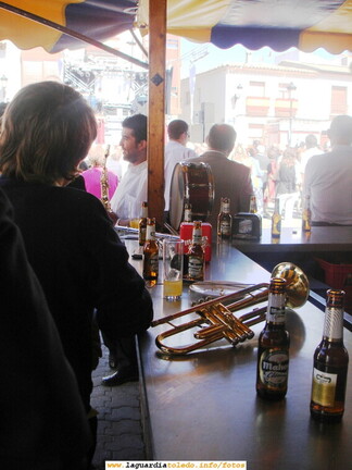 26 de Septiembre de 2007. Pinchos, botellines e instrumentos musicales