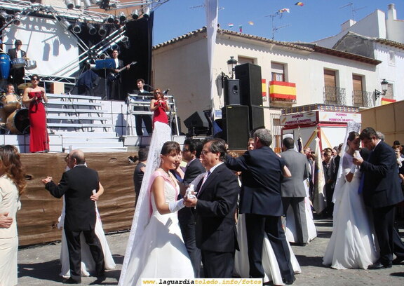 26 de Septiembre de 2007. Las Damas y la Reina bailando el baile del vermout