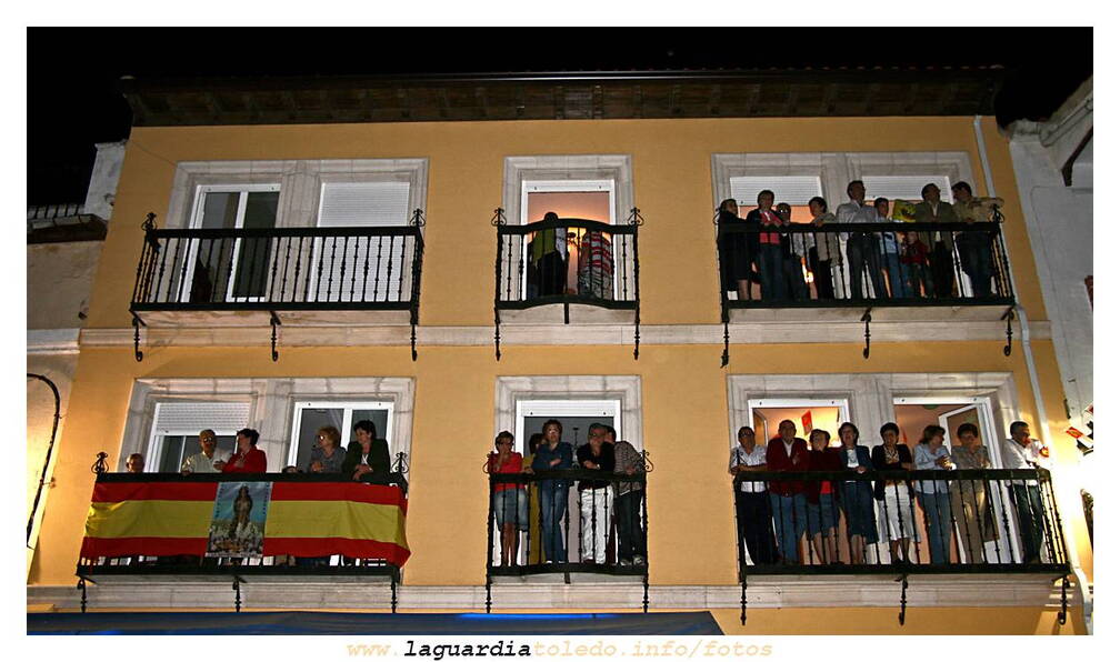 28 de septiembre de 2007. Toros de fuego en la plaza: toros desde la barrera.