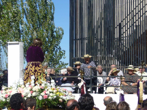 Santo Niño ante la residencia