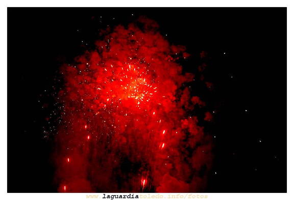 24 de Septiembre de 2007. No es la explosión de una supernova es la explosión de unos cohetes en la pólvora de La Guardia